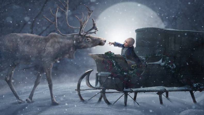 O Άγιος Βασίλης έδωσε χαρά σε 200 άρρωστα παιδάκια (vid)