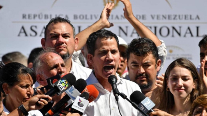 Βενεζουέλα: Ο Μαδούρο διώχνει Αμερικανούς διπλωμάτες αφού ο Τραμπ αναγνώρισε τον ηγέτη της αντιπολίτευσης ως πρόεδρο