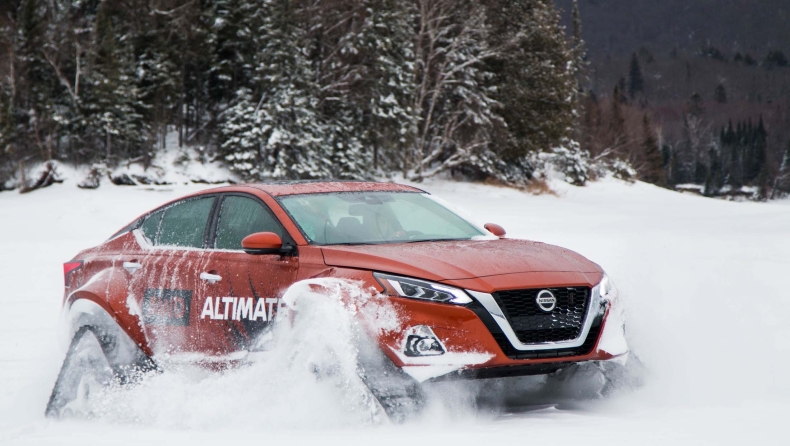 Πείτε αντίο στο χιόνι με αυτό το Nissan Altima! (pics & vid)