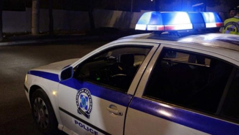 Ύποπτος κλοπής παρέσυρε και τραυμάτισε αστυνομικό στο Ίλιον