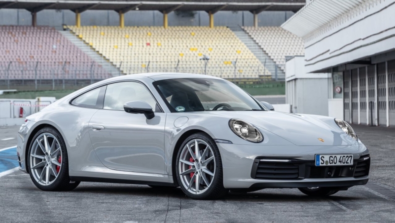 Η νέα Porsche 911 έβγαλε «φτερά»!