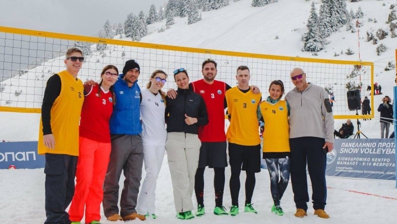 Η Χριστίνα Βραχάλη πήγε για snow... volley στο Μαίναλο! (gTV)