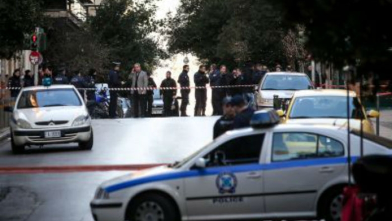 Θεσσαλονίκη: Ξυλοκοπήθηκε μέχρι θανάτου από τον γιο του (pics)