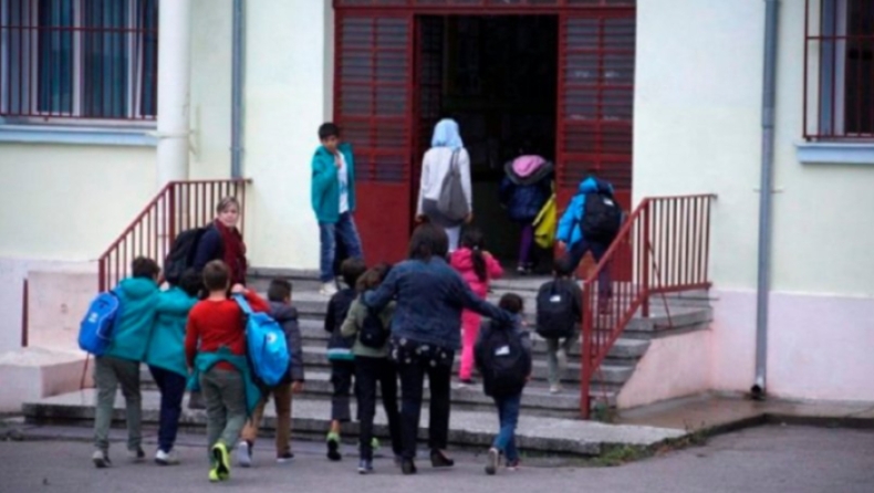 Παρέμβαση εισαγγελέα για την επ' αόριστων αποχή σε σχολείο στη Σάμο λόγω προσφυγόπουλων