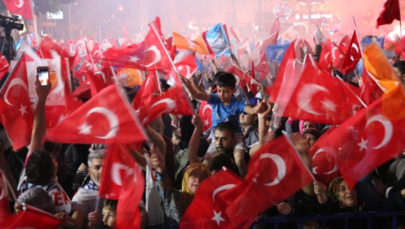 «Πύρρειος» νίκη για Ερντογάν στις αυτοδιοικητικές εκλογές: Έχασε Άγκυρα και Σμύρνη, κέρδισε την Κωνσταντινούπολη