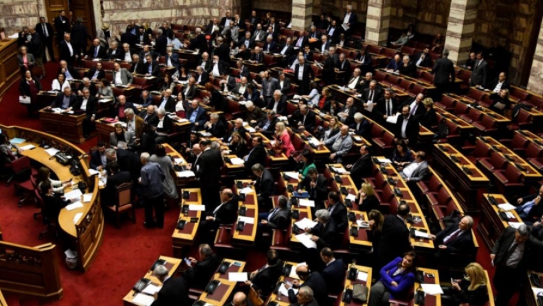 Με 242 ψήφους η Βουλή αποφάσισε την αποσύνδεση της εκλογής του Προέδρου της Δημοκρατίας από τις εκλογές