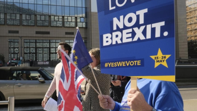 Περισσότερες από 3 εκ. υπογραφές εναντίον του Brexit στην Μεγάλη Βρετανία