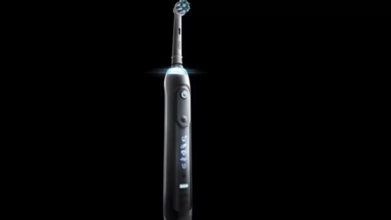 Oδοντόβουρτσα σε ενημερώνει ποια δόντια δεν καθάρισες καλά (vid)