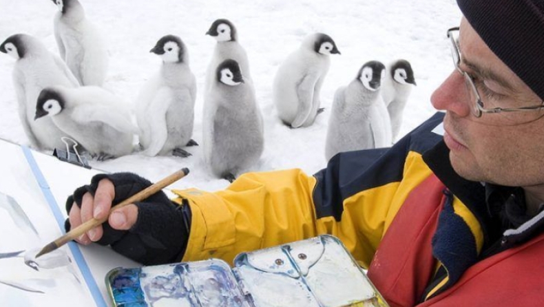 Πέρασε 15 χρόνια σε ακραίες καιρικές συνθήκες για να ζωγραφίζει πιγκουίνους στο φυσικό τους περιβάλλον (pic & vids)