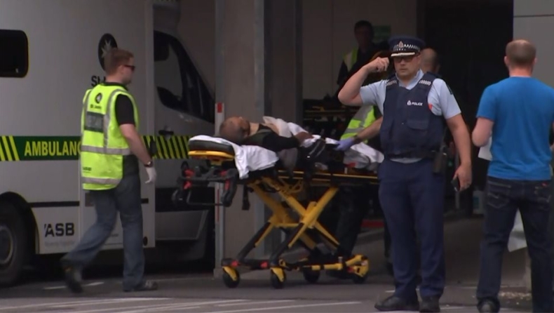 Δύο επιθέσεις σε τζαμιά στη Νέα Ζηλανδία με δεκάδες νεκρούς! (pics & vids)
