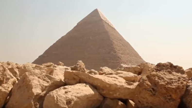 Αιγύπτιοι αρχαιολόγοι ανακάλυψαν απίστευτα εντυπωσιακό ταφικό θάλαμο 4.000 ετών (pics & vid)