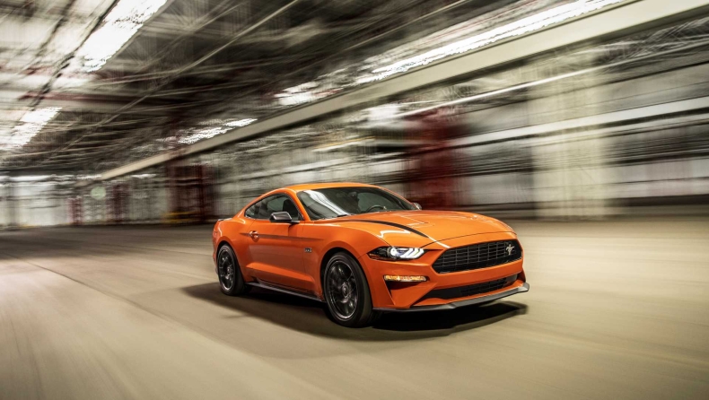 H Ford αναβαθμίζει τη Mustang στους 330 ίππους (pics)
