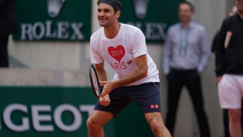Roland Garros: «Βασιλική» πρεμιέρα για τον Φέντερερ (vids)