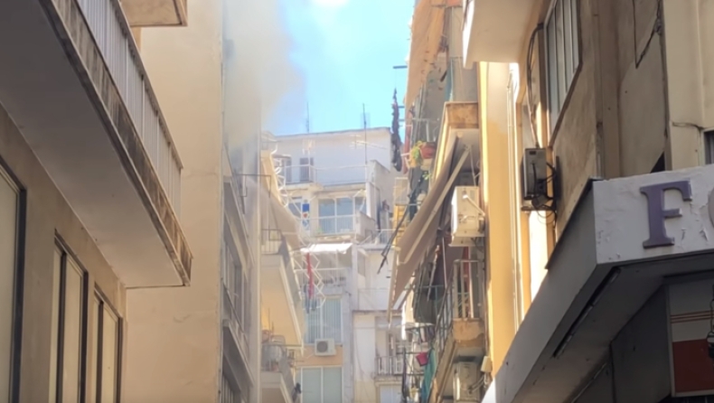 Ένα καντήλι ήταν η αιτία της φωτιάς στο κέντρο της Θεσσαλονίκης (vid)