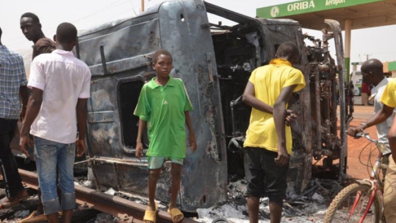 Νίγηρας: 58 νεκροί από έκρηξη βυτιοφόρου