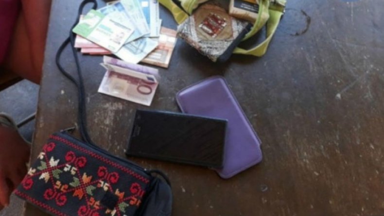 Ροδίτης βρήκε τσάντα με 800 ευρώ, κάρτες και κινητό και την παρέδωσε