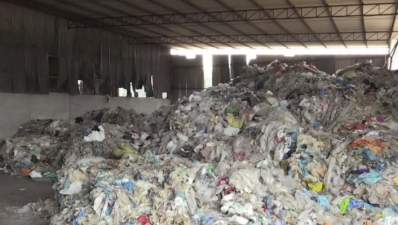 Μαλαισία: Στέλνει 3.000 τόνους πλαστικών απορριμμάτων πίσω στις χώρες από τις οποίες προήλθαν (vid)