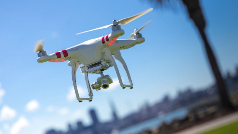 Η Ιαπωνία απαγόρευσε να οδηγάς drone μεθυσμένος