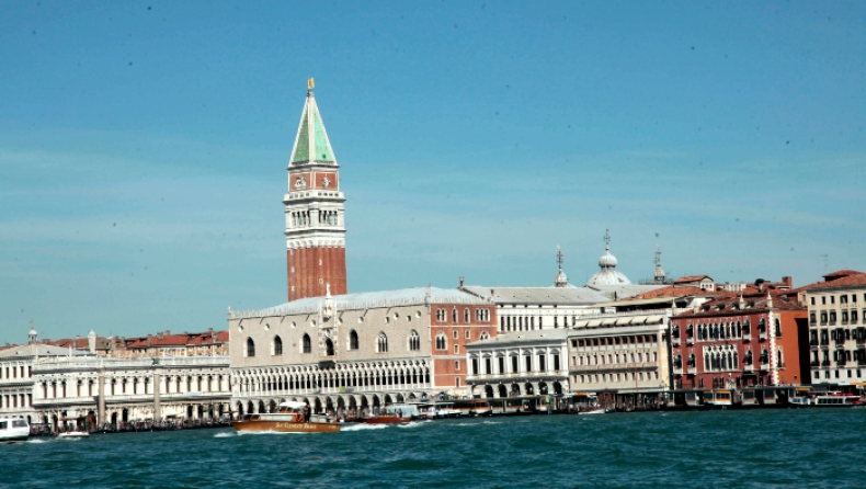 H Βενετία κινδυνεύει να καταστραφεί λόγω των... κρουαζιερόπλοιων
