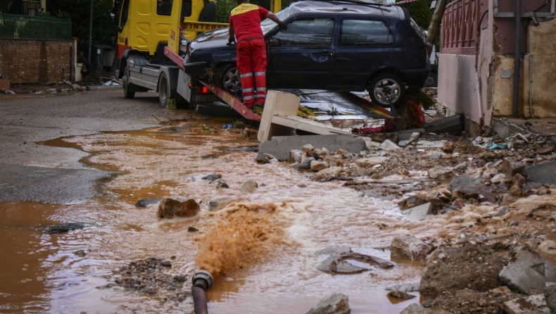 Άρχισαν οι απολογίες για τις φονικές πλημμύρες στην Μάνδρα
