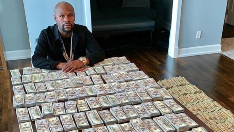 Ο Floyd Mayweather έκανε την πιο εξωφρενική επίδειξη πλούτου (vids)