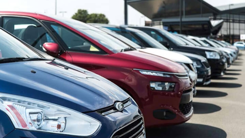 «Φρένο» στην εισαγωγή μεταχειρισμένων αυτοκινήτων βάζει η κυβέρνηση