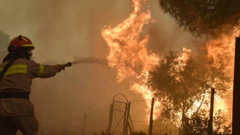 «Κόκκινος» συναγερμός σε Αττική, Πελοπόννησο, Εύβοια για κίνδυνο εκδήλωσης πυρκαγιών (pic)