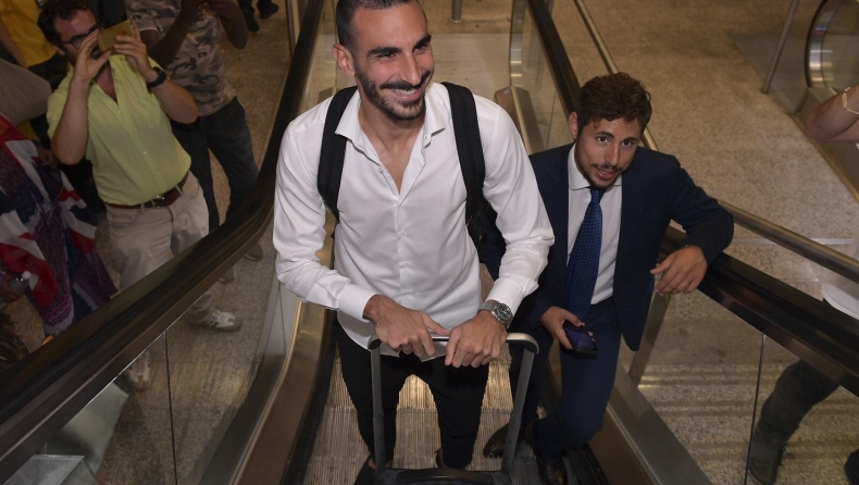 Τζαπακόστα: Έφτασε στη Ρώμη για να υπογράψει (pic)