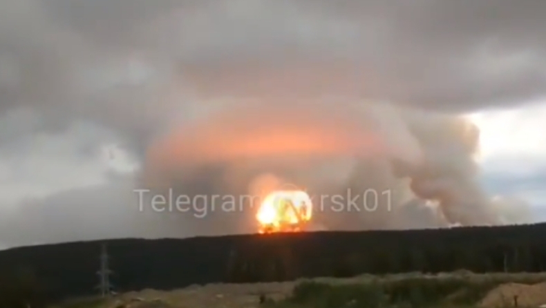 Σιβηρία: Το απίστευτο βίντεο από τη στιγμή των εκρήξεων σε αποθήκες πυρομαχικών (vid)