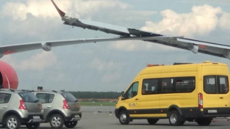 Ρωσία: Συγκρούστηκαν δύο αεροπλάνα στη Μόσχα (vid)