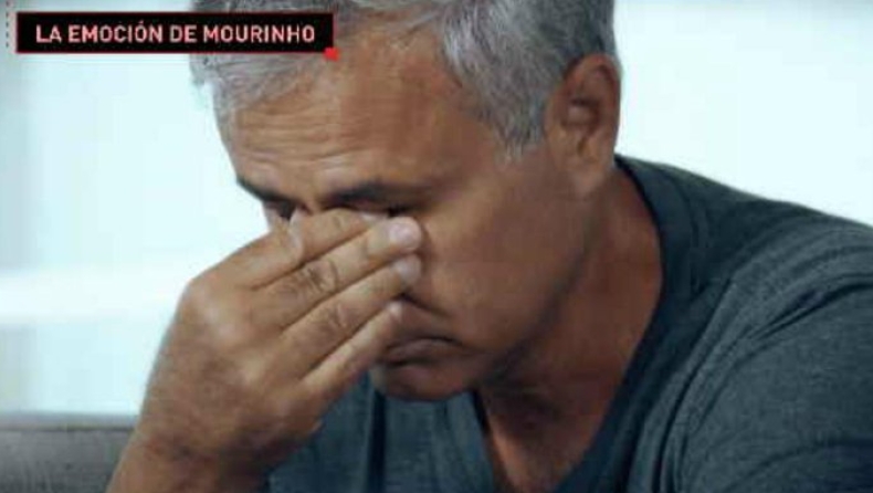 Ο Μουρίνιο δακρύζει για τον πατέρα του (vid)
