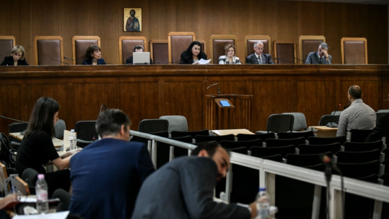 Δίκη Χρυσής Αυγής: Άρχισαν οι απολογίες των πρώην βουλευτών