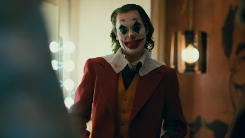 Θεατές έφυγαν από σινεμά της Νέας Υόρκης όταν τύπος άρχισε να πανηγυρίζει στις δολοφονίες του Joker