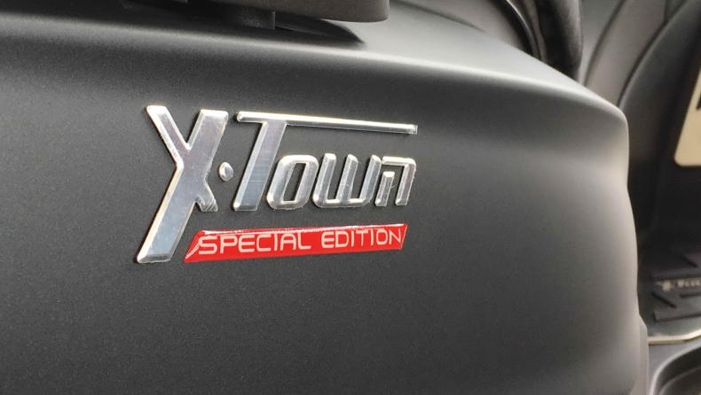 Kymco X-Town 300i ABS Special Edition (pics)