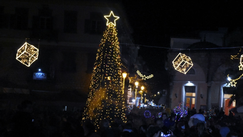Η Χαλκιδική την Πέμπτη θα φωτίσει το πρώτο Χριστουγεννιάτικο δέντρο