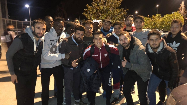 ΑΕΛ – Βόλος 2-1: Στο AEL FC Arena 30 πρόσφυγες (pics)