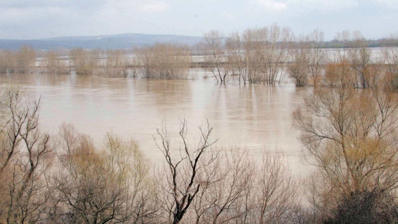 Κάθειρξη 702 ετών σε δύο συνοριοφύλακες του Έβρου για μεταφορά μεταναστών