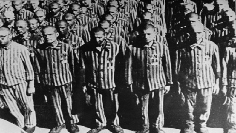 Οίκος μόδας απέσυρε ρούχα που έμοιαζαν με τις στολές των κρατουμένων στα στρατόπεδα συγκέντρωσης των Ναζί (pics)