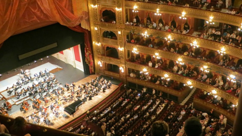 Σπουδαστής της όπερας κινδύνευσε να χάσει τη φωνή του για να δωρίσει το ήπαρ του στον πατέρα του
