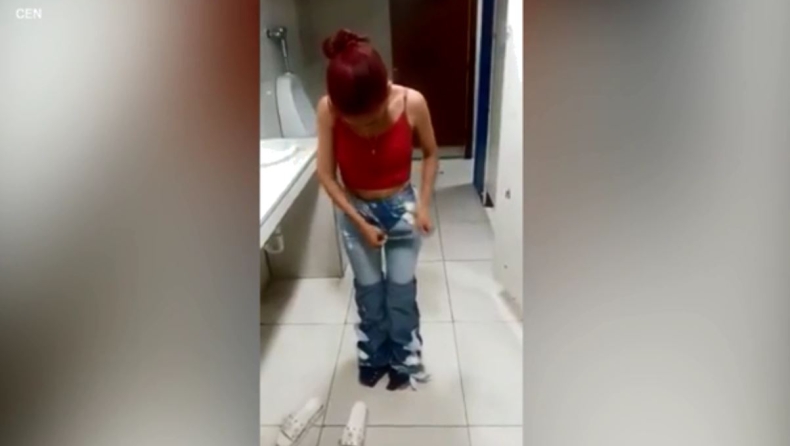 Μία κοπέλα προσπάθησε να κλέψει ένα κατάστημα με ρούχα φορώντας ταυτόχρονα 8 τζιν (vid)