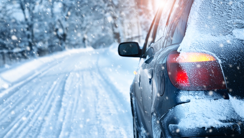 10 σημαντικά tips για τη χειμερινή οδήγηση