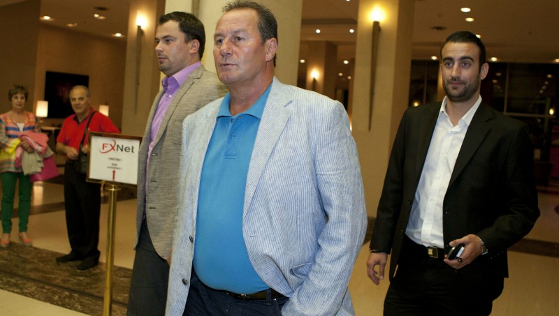 Ψώνισε από το… πάνω ράφι! Ψώνισε από το… πάνω ράφι!