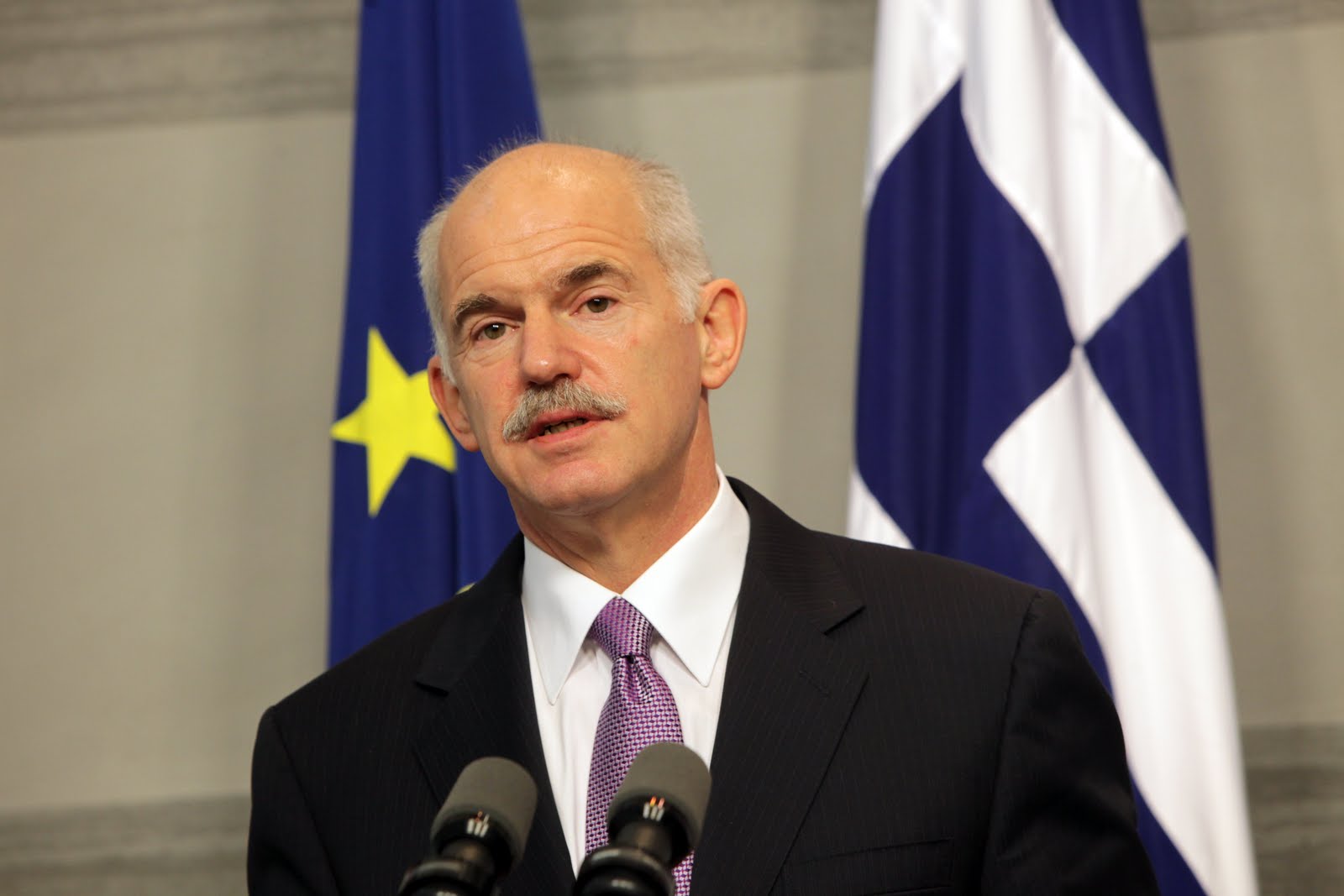 «Μαριονέτα των ΗΠΑ ο Γ.Παπανδρέου»