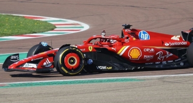 Η Ferrari στην πίστα με την αναβαθμισμένη SF-24 (vid)