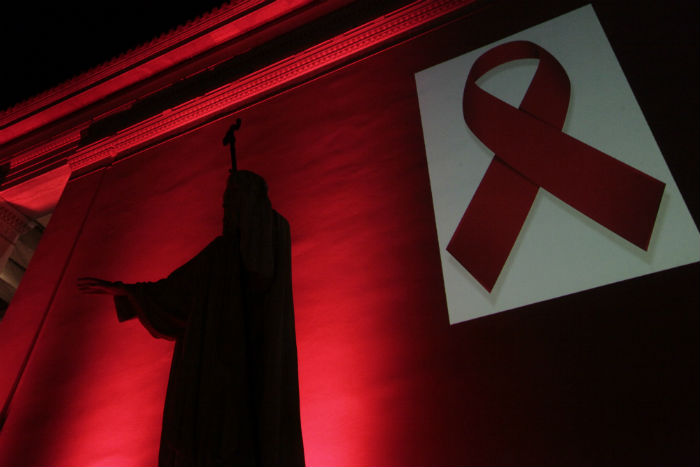 Ρεκόρ στις μολύνσεις από τον ιό HIV