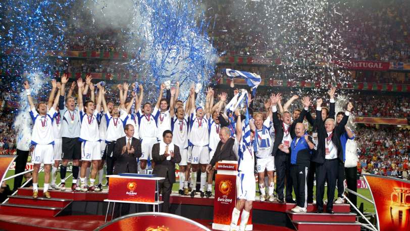 Σαν σήμερα: Όταν η Ελλάδα σήκωσε το EURO 2004 στον «ουρανό» του Ντα Λουζ! (pics & vid)
