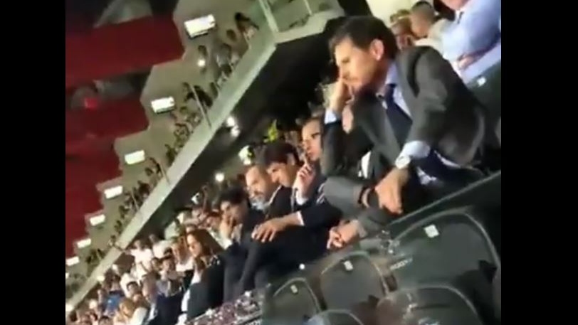 Το Μεστάγια έβριζε τον πρόεδρο της Βαλένθια και αυτός έκανε νόημα να σωπάσουν (vid)