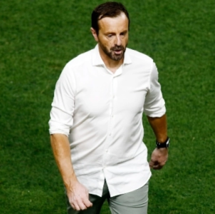 Άκης Μάντζιος