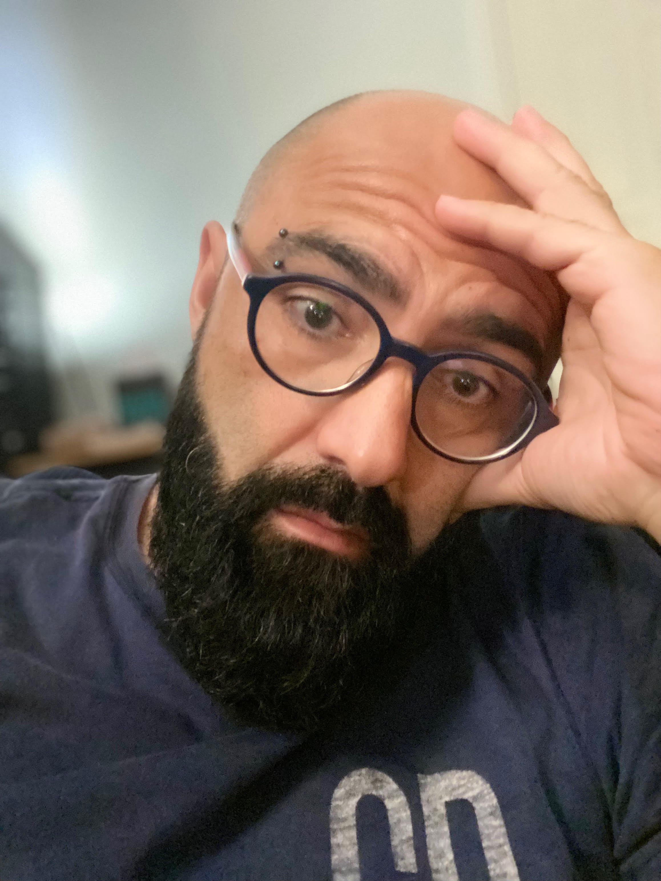 Κώστας Ελευθεριάδης