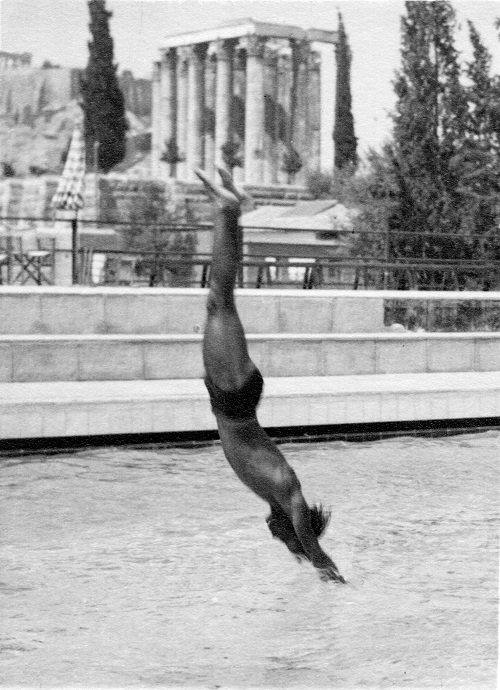  Αγώνες καταδύσεων και κολύμβησης στον Εθνικό στα χρόνια της Κατοχής 